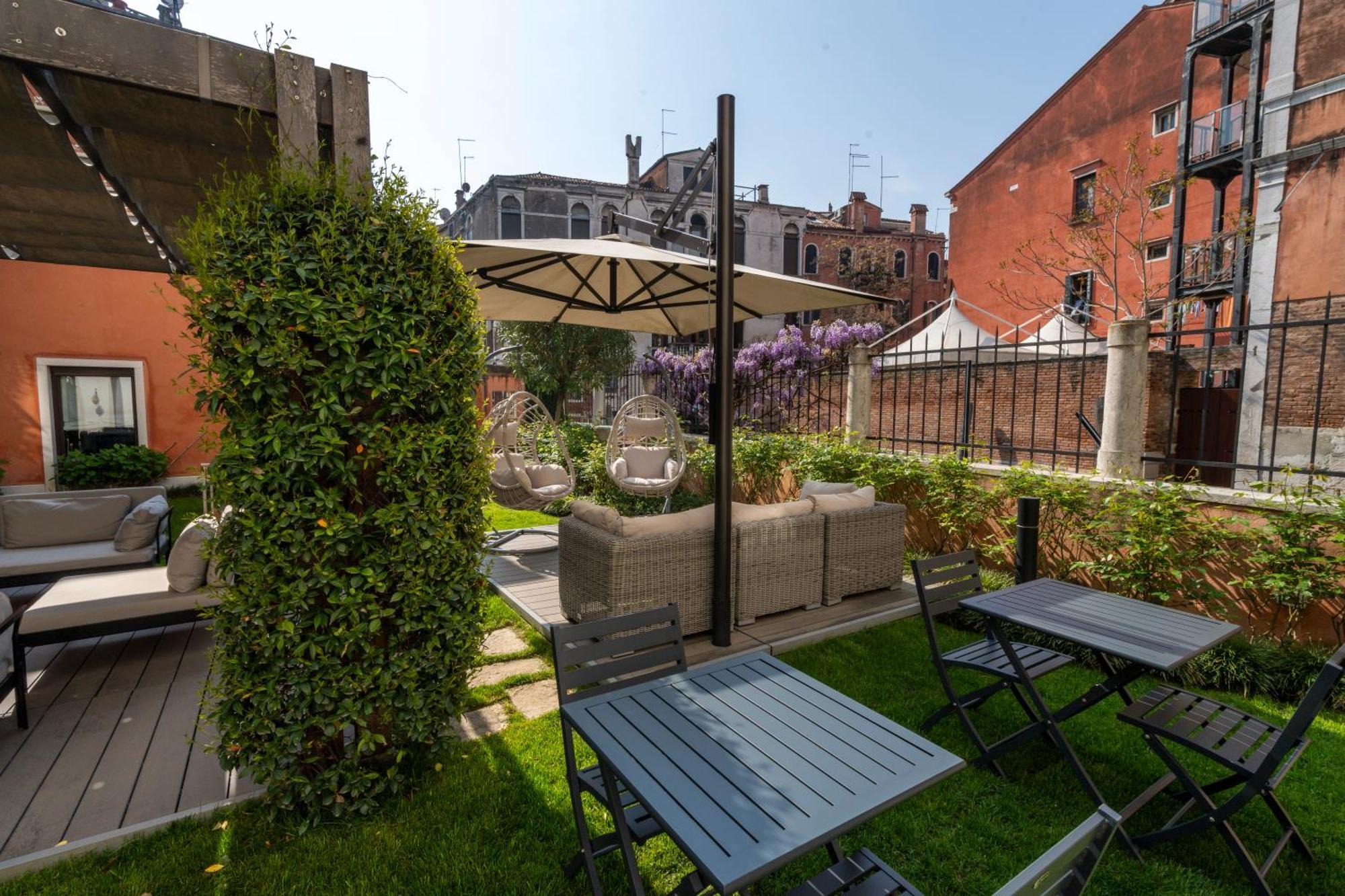 Palazzo Morosini Degli Spezieri - Lifestyle Apartments Benátky Exteriér fotografie