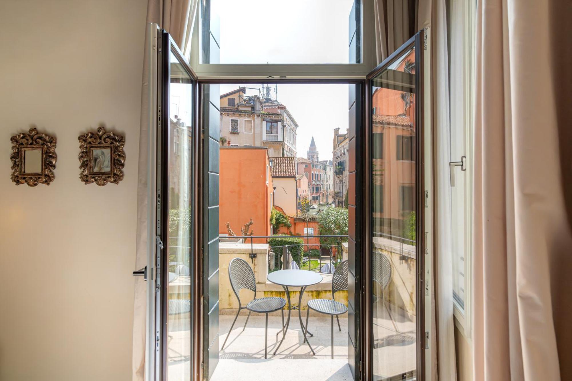 Palazzo Morosini Degli Spezieri - Lifestyle Apartments Benátky Exteriér fotografie